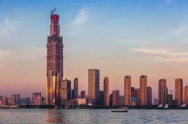 636米！宇通YTR系列旋挖鉆助力中國第一高樓！